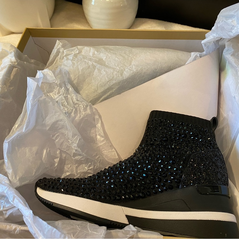 Michael Kors Skyler Booties - Picture 7 of 8